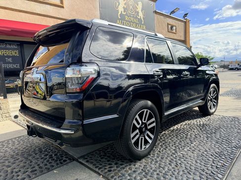 Used 2017 Toyota 4Runner Limited image 5