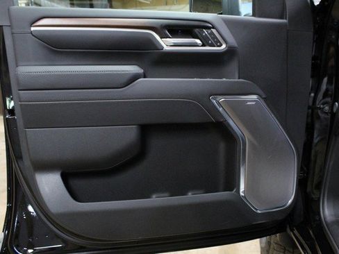 New 2025 GMC Sierra 2500 Denali w/ Max Trailering Package image 16