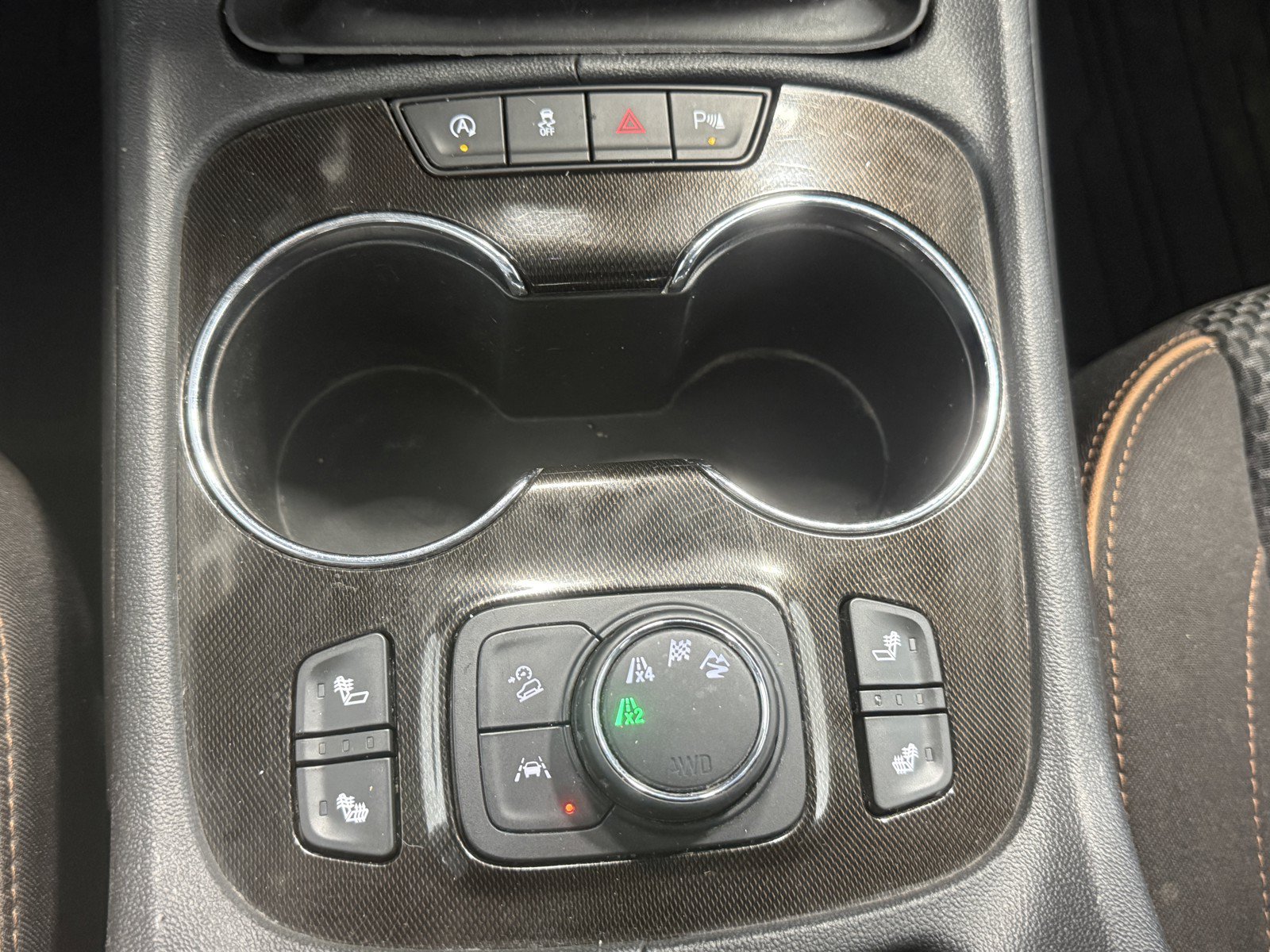 Used 2021 GMC Acadia AT4 w/ LPO, Floor Liner Package AWD/4WD image 16