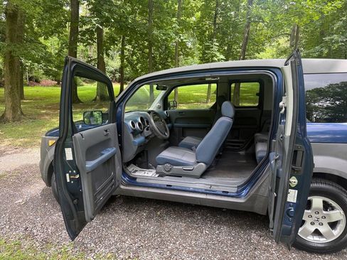 Used 2003 Honda Element EX image 32