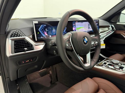 New 2026 BMW X5 xDrive40i w/ Climate Comfort Package AWD/4WD image 4