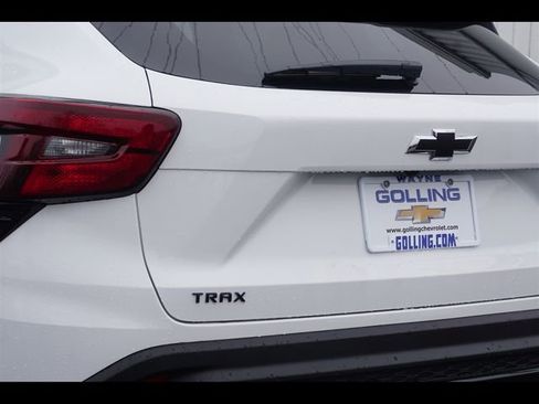 New 2026 Chevrolet Trax RS FWD image 25