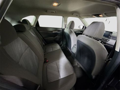 Used 2021 Kia Seltos LX image 17