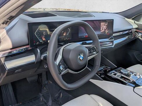 Used 2026 BMW 540i xDrive 540i xDrive image 10