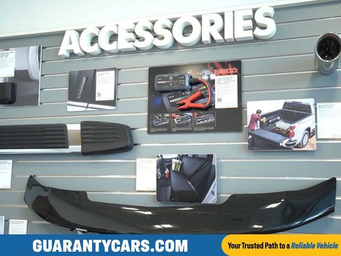 Used 2022 Chevrolet Silverado 1500 RST w/ Safety Package image 10