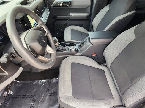 Used 2022 Ford Bronco 4-Door AWD/4WD image 4