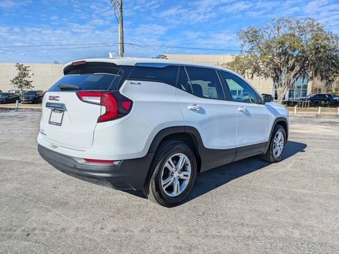 Certified 2024 GMC Terrain SLE image 5