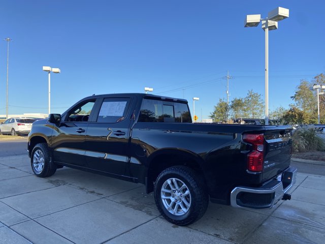 Used 2023 Chevrolet Silverado 1500 LT w/ Z71 Off-Road Package AWD/4WD image 8