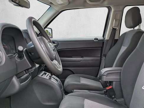 Used 2016 Jeep Patriot Sport w/ Power Value Group FWD image 13