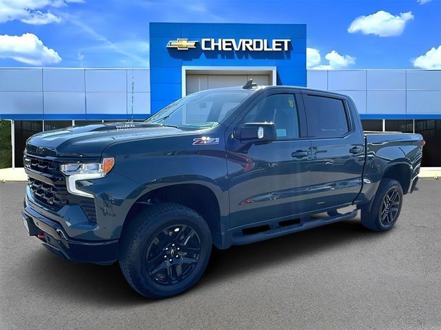 Used 2025 Chevrolet Silverado 1500 LT Trail Boss w/ LT Trail Boss Premium Package AWD/4WD image 7