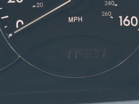 Used 2005 Toyota Avalon Limited FWD image 32