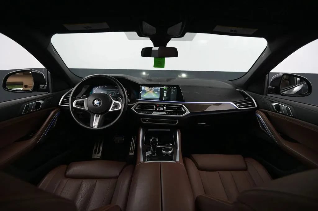 Used 2023 BMW X6 xDrive40i w/ M Sport Package AWD/4WD image 32