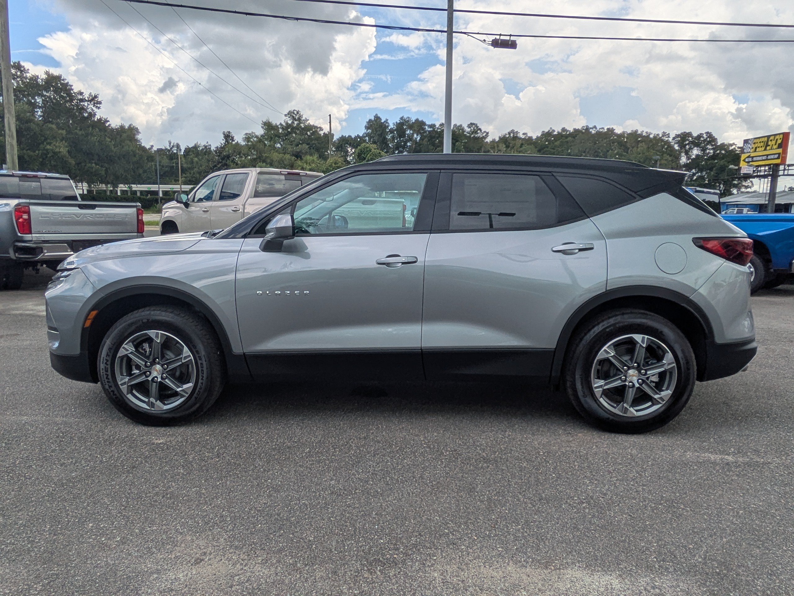 New 2026 Chevrolet Blazer LT w/ Convenience Package FWD image 7