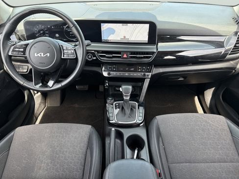 Certified 2024 Kia Seltos S FWD image 7