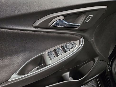 Used 2023 Chevrolet Malibu LT image 12