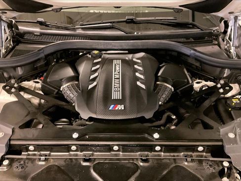 Used 2022 BMW X5 M w/ Executive Package image 28
