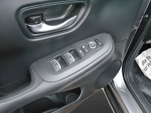 Certified 2024 Honda HR-V EX-L image 26