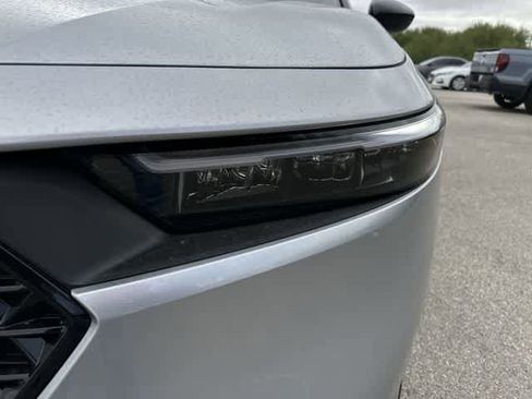 Used 2025 Honda Accord Sport image 8