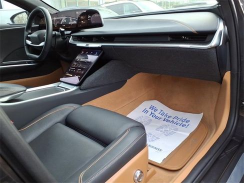 Used 2023 Lucid Air Touring image 9