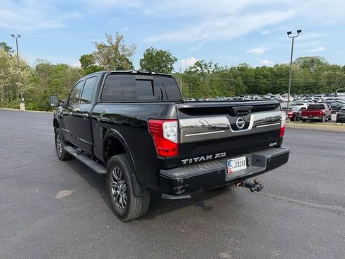 Used 2017 Nissan Titan Platinum Reserve AWD/4WD image 4