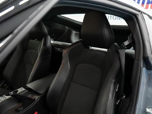 Used 2024 Nissan Z Performance w/ Floor Mat Package image 20