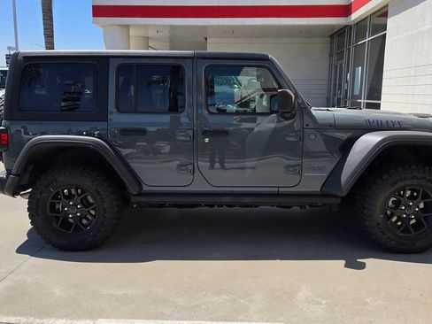 Used 2025 Jeep Wrangler Unlimited Sport S 4xe AWD/4WD image 3