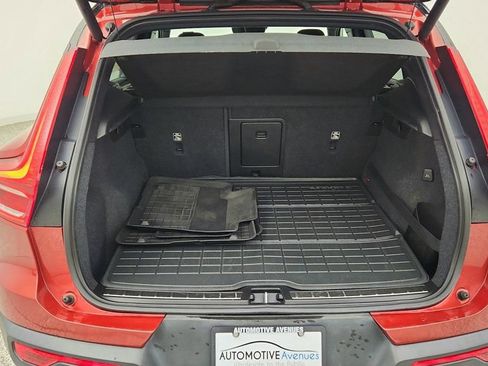 Used 2019 Volvo XC40 T5 R-Design AWD/4WD image 21