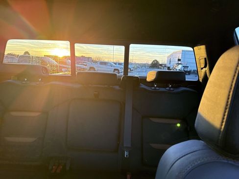 Certified 2025 GMC Sierra 1500 AT4 w/ AT4 Premium Package image 11