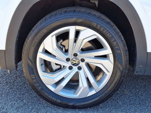 Certified 2022 Volkswagen Atlas SE w/ Panoramic Sunroof Package image 28