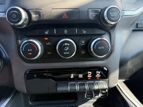Used 2021 RAM 1500 Big Horn image 25