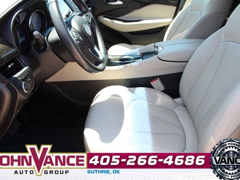 Used 2020 Buick Envision Essence FWD image 26