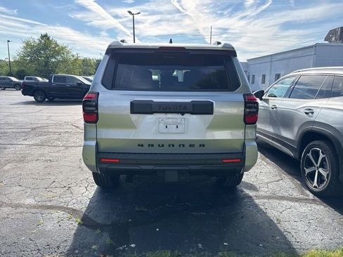 Used 2025 Toyota 4Runner TRD Off-Road AWD/4WD image 6
