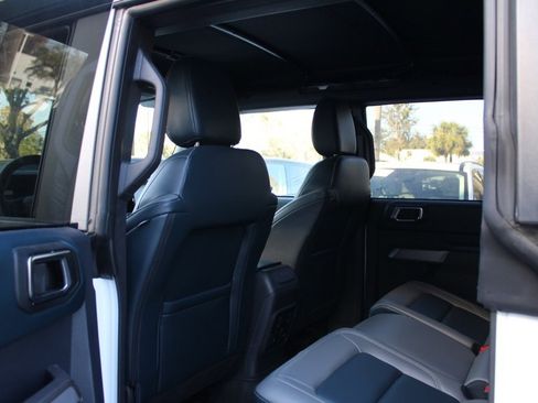 Used 2023 Ford Bronco Outer Banks w/ Sasquatch Package image 31