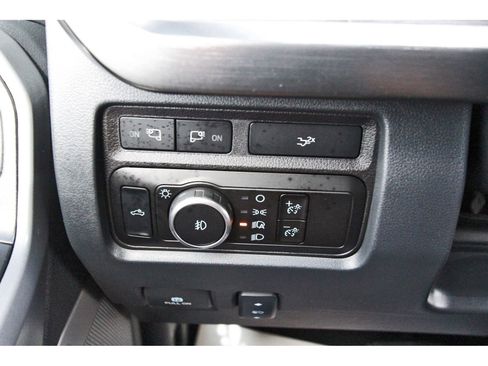 Used 2024 Ford F350 Lariat w/ FX4 Off-Road Package image 18