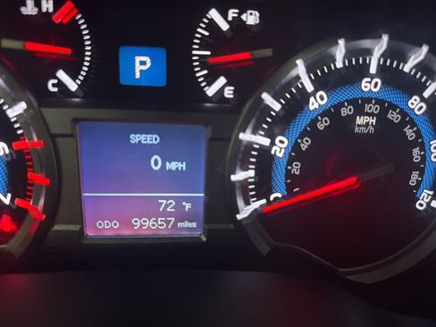 Used 2018 Toyota 4Runner Limited image 33