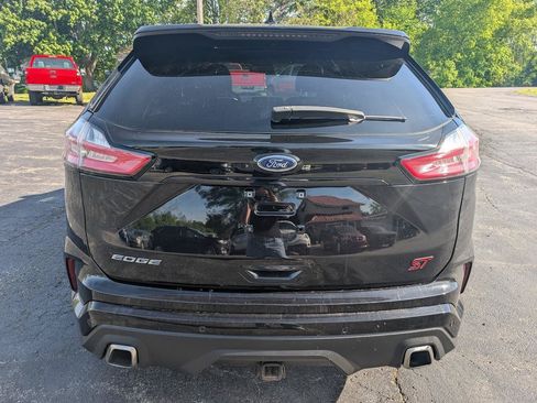 Used 2019 Ford Edge ST w/ Equipment Group 401A AWD/4WD image 12