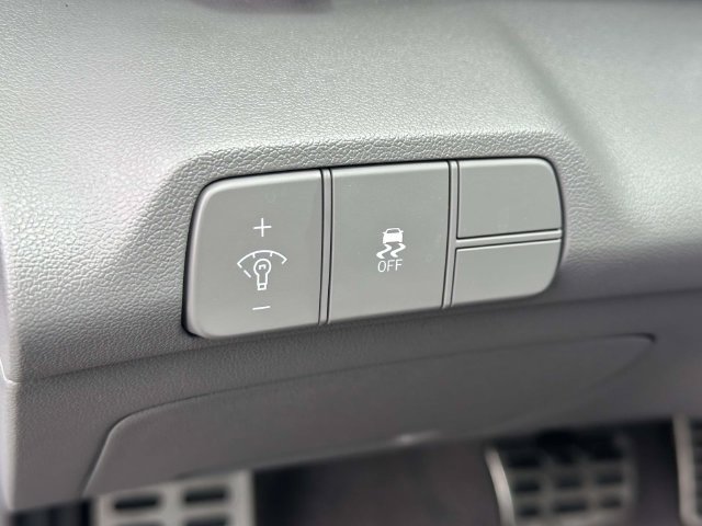 Certified 2026 Hyundai Elantra SEL Sport Premium FWD image 21