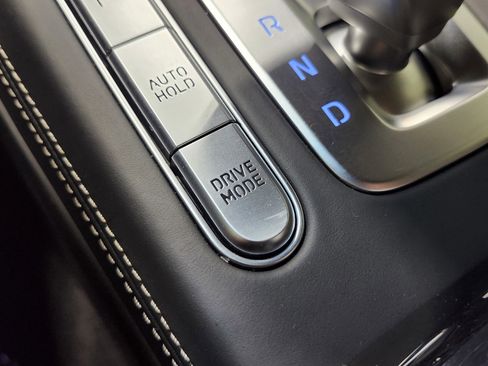 Used 2021 Genesis G90 3.3T Premium image 10