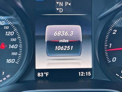 Used 2019 Mercedes-Benz GLC 300 4MATIC image 22