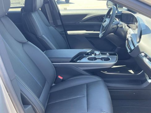 New 2025 Cadillac Lyriq Sport image 21