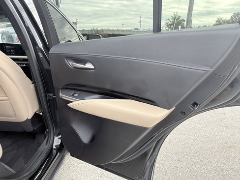 Used 2024 Cadillac XT4 Luxury image 13