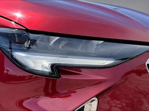 Used 2023 Buick Envision Essence FWD image 28