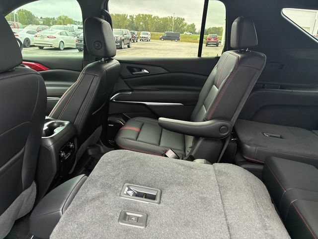 Used 2024 Chevrolet Traverse RS AWD/4WD image 15