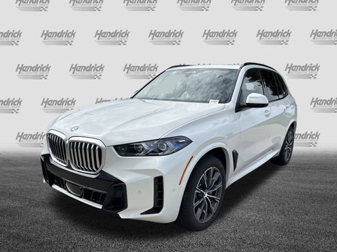 Used 2026 BMW X5 xDrive40i w/ M Sport Package image 5