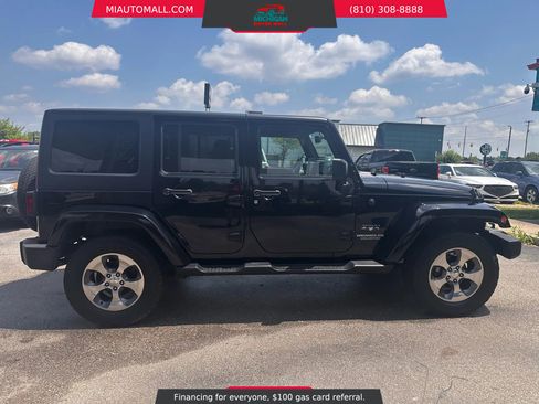 Used 2017 Jeep Wrangler Unlimited Sahara image 8