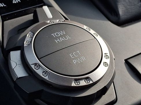 Used 2025 Toyota Tacoma SR5 image 22