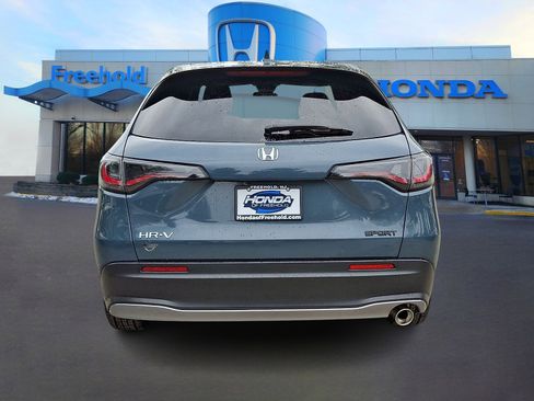 Used 2024 Honda HR-V Sport image 6