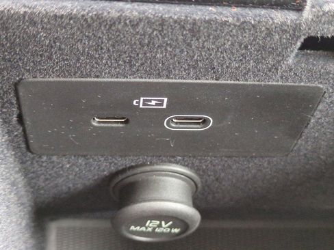 New 2026 Volvo XC90 B5 Plus image 21