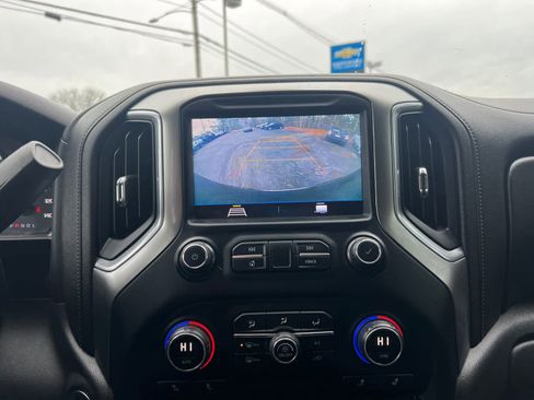 Certified 2019 Chevrolet Silverado 1500 LT w/ Texas Edition image 27