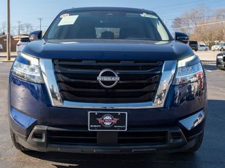 Used 2022 Nissan Pathfinder SV video 2